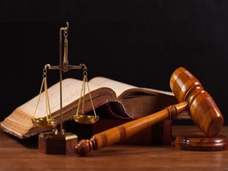 نظرات حقوقدانان در بازبینی قوانین اعمال شود