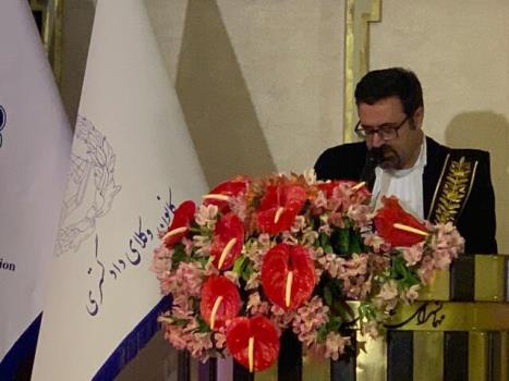 كانون وكلا از توسعه و تحول دفاع می كند