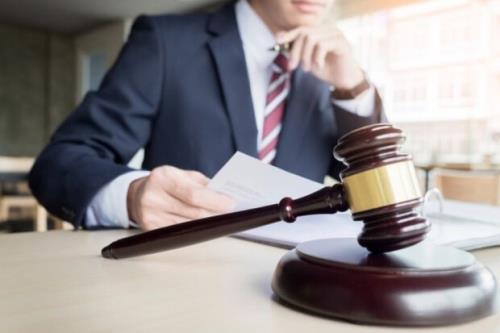 جلوگیری از هزینه های غیرقانونی کانون وکلای یک استان
