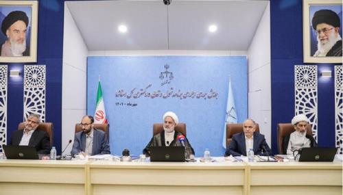 تعلیق، آزادی مشروط، توبه و نهادهای ارفاقی باید مورد توجه قضات قرار گیرد