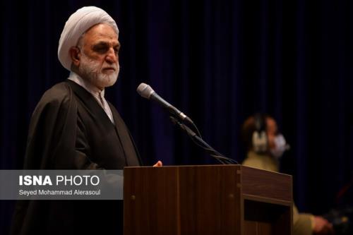 کاهش پذیرش در آزمون وکالت سبب افزایش هزینه های دادرسی می شود