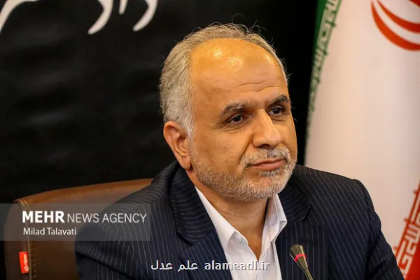 دشمن می خواهد از مسیر ایجاد شکاف در جامعه نفوذ کند