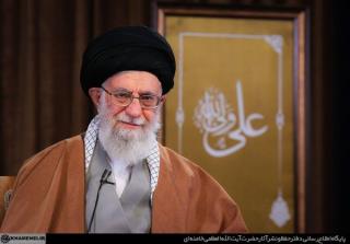 پاسخ رهبر انقلاب به پرسش هایی درباره وضو گرفتن با لاك و بازی با پاسور