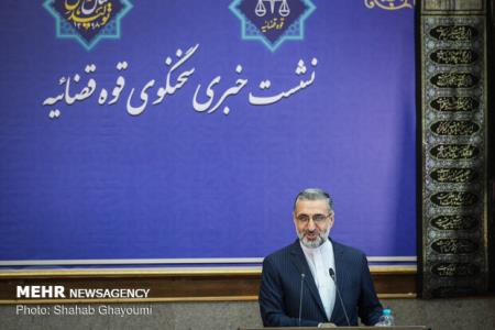 بررسی درآمد روزانه دولت ازافزایش قیمت بنزین